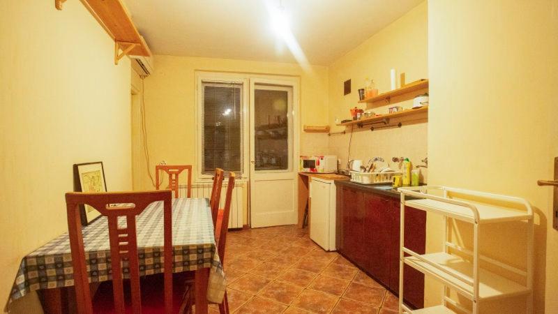 Private Cozy Room 1 With Shared Kitchen In Appartment, Downtown Белград Екстериор снимка