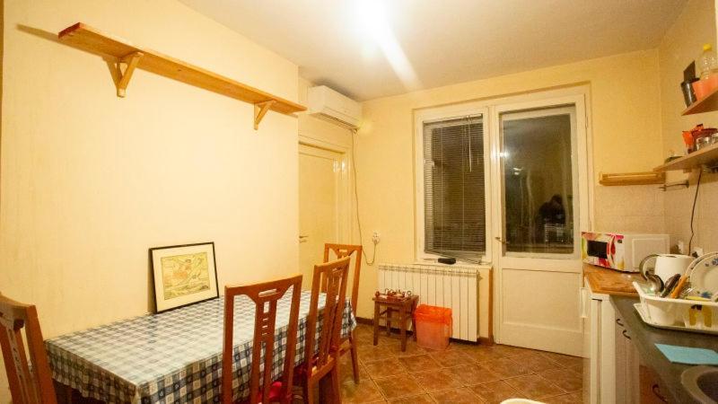 Private Cozy Room 1 With Shared Kitchen In Appartment, Downtown Белград Екстериор снимка