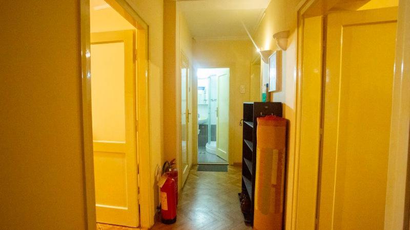 Private Cozy Room 1 With Shared Kitchen In Appartment, Downtown Белград Екстериор снимка